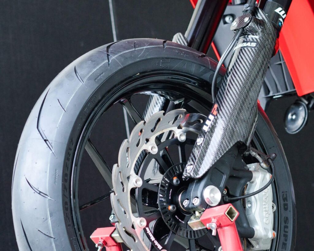 Avon 3D Supersport Front Tyre