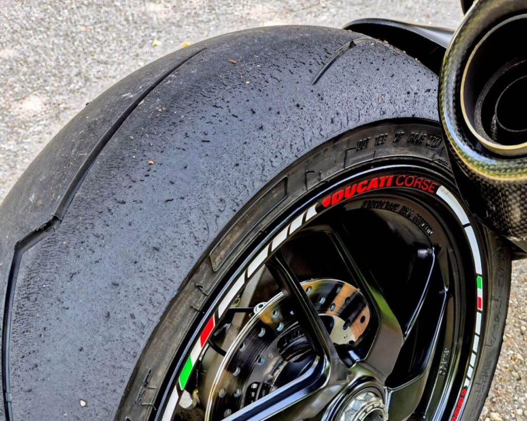 Pirelli Diablo Supercorsa SP V2 Rear Tire Wear