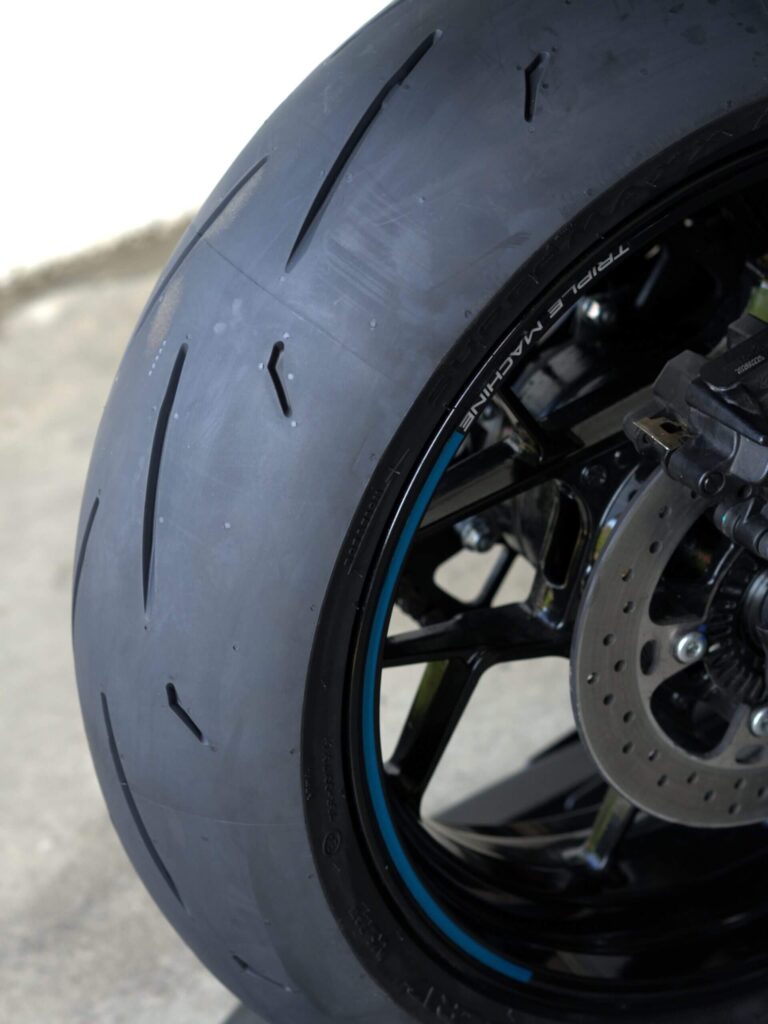 Maxxis-Supermaxx-Hypersport-Rear